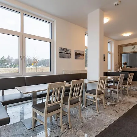 Aparthotel Oberfeld West Muenchen, Selbstversorgerhotel Strasslach-Dingharting