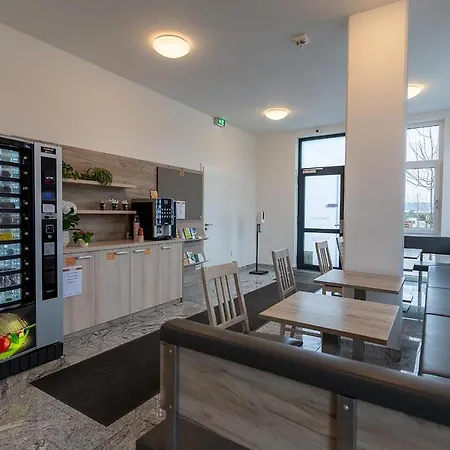 Oberfeld West Muenchen, Selbstversorgerhotel 3* Strasslach-Dingharting