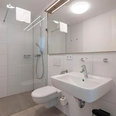 Oberfeld West Muenchen, Selbstversorgerhotel