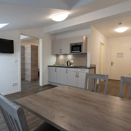 Oberfeld West Muenchen, Selbstversorgerhotel 아파트호텔 Straßlach-Dingharting