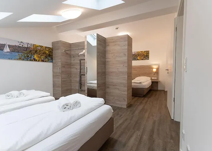 Oberfeld West Muenchen, Selbstversorgerhotel 3* Straßlach-Dingharting