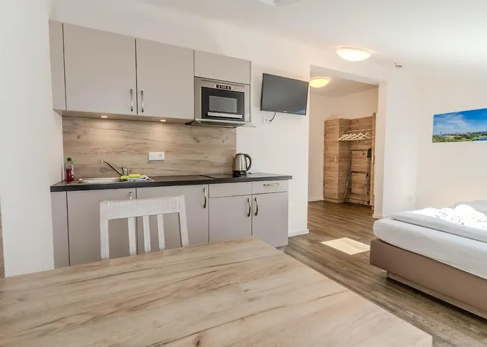 Aparthotel Oberfeld West Muenchen, Selbstversorgerhotel Straßlach-Dingharting