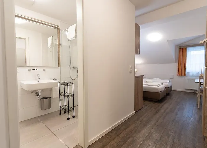 Oberfeld West Muenchen, Selbstversorgerhotel