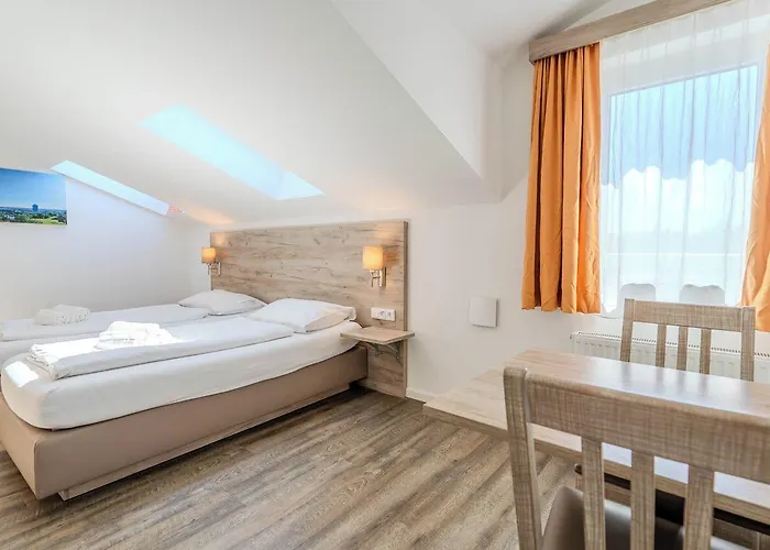 Oberfeld West Muenchen, Selbstversorgerhotel