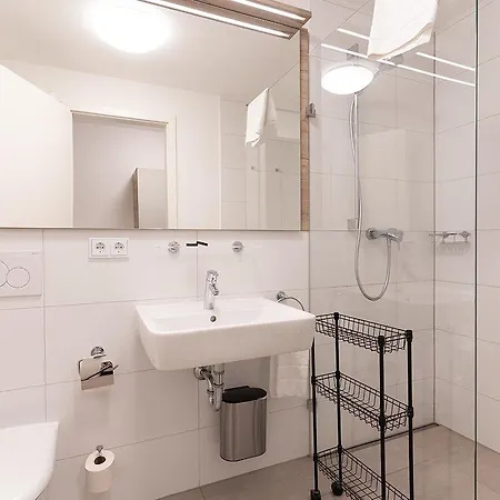 Oberfeld West Muenchen, Selbstversorgerhotel